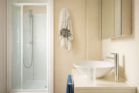 Comfort Bungalow | Bathroom