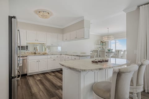 Bar Seating and Full Kitchen