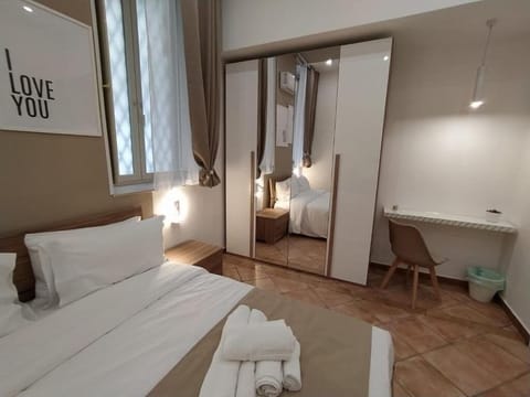 City Double Room, 1 Queen Bed, Patio, Courtyard View | Premium bedding, down comforters, memory foam beds