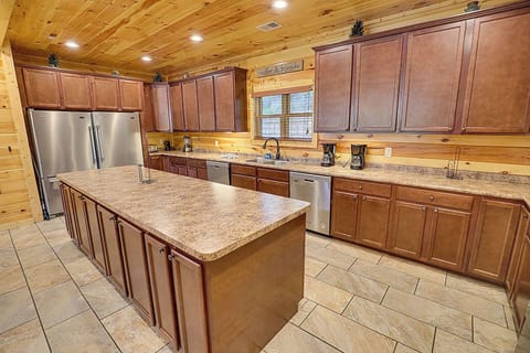 501vGGbkcnFCB-20220203235554