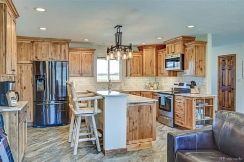 Large, complete kitchen if you love to cook