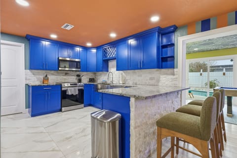 From pancake breakfasts to sunset cocktails, our kitchen has everything you need to cook, laugh, and savor the moment.