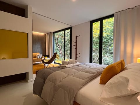 Design Apartment (1) | Premium bedding, down comforters, memory foam beds
