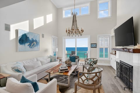 Grandview 401 - Living Room