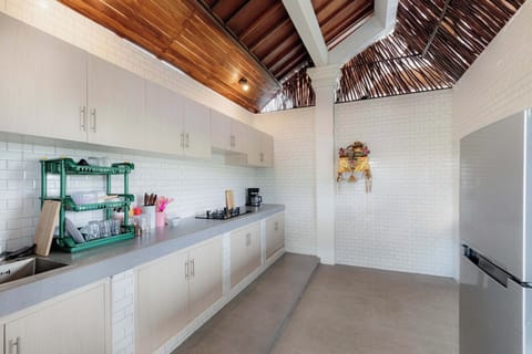 Shared kitchen facilities