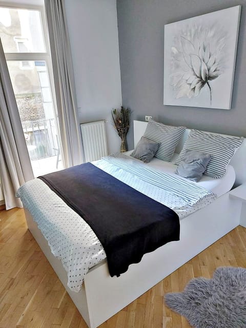 Studio Suite | Blackout drapes, iron/ironing board, free WiFi