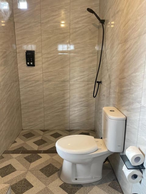 Deluxe Suite, Private Pool | Bathroom