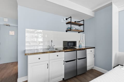 Wey Bar+ 2 Mini Fridges/Freezers and Microwave