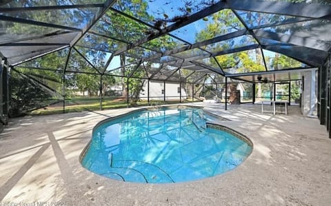 7 feet deep pool