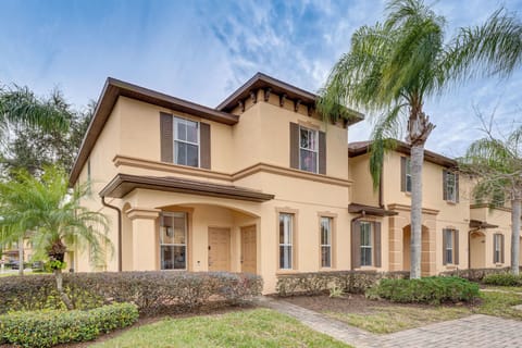 Davenport Vacation Rental | 4BR | 3.5BA | 1 Step Required | 1,856 Sq Ft