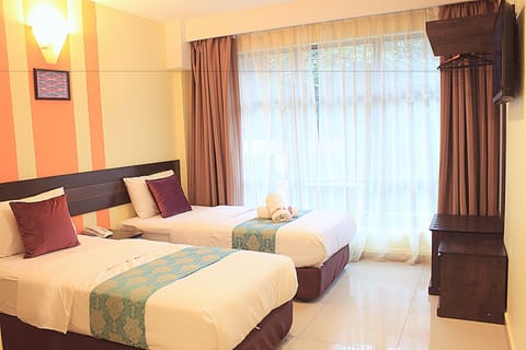 1 bedroom, desk, soundproofing, iron/ironing board