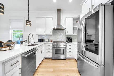 Fully equipped kitchen for all your cooking needs