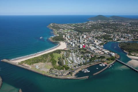 Central and convenient location between Forster Main Beach and Town Centre