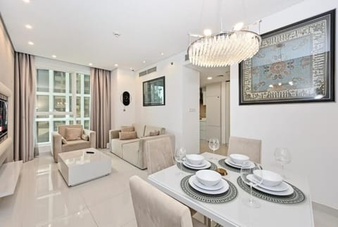 Apartment, City View | Dining