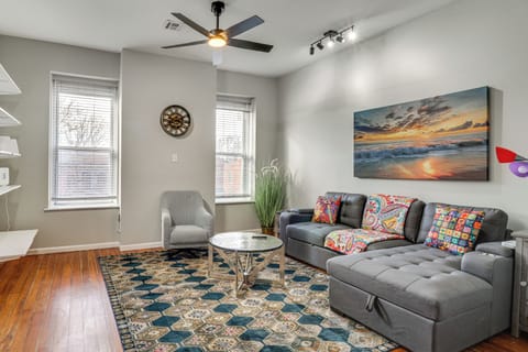 St. Louis Vacation Rental | 2BR | 1BA | 1,000 Sq Ft | Stairs Required