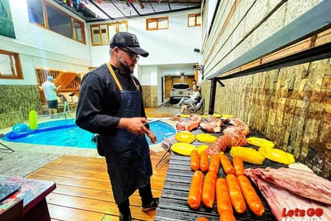 Lodging with private pool in Medellín