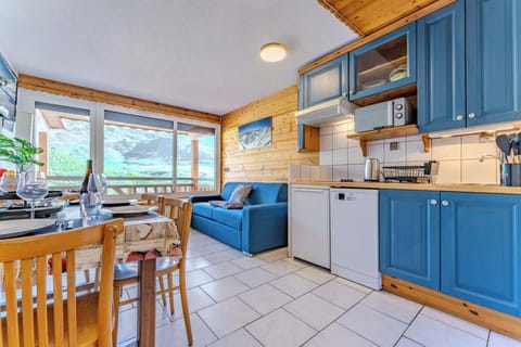 Enjoy meals together while overlooking stunning snow-capped peaks or lush summer mountains.