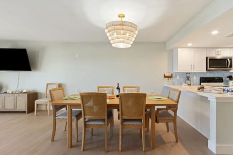 Spacious Dining Room