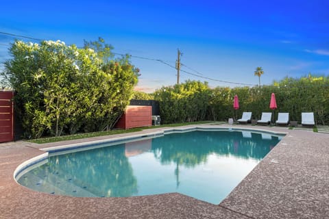 Private Pool - Backyard Oasis