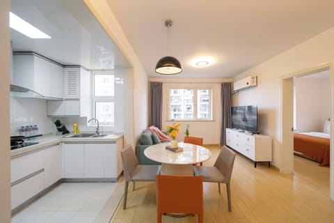 Superior Apartment, 2 Bedrooms, Balcony, City View | Private kitchen | Fridge, microwave, stovetop, cookware/dishes/utensils