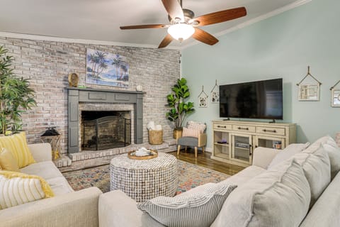 House (3 Bedrooms) | Front of property