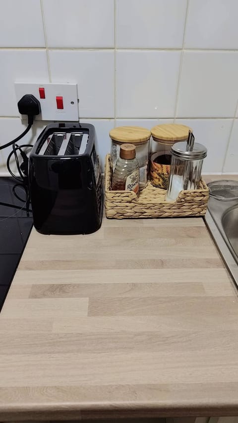 Apartment, 1 Bedroom | Coffee and/or coffee maker