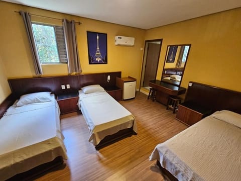 Triple Room, City View | Desk, WiFi (free)