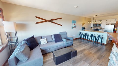 Furniture, Indoors, Living Room, Couch, Table