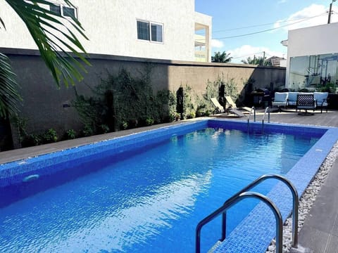 Studio Suite, Executive Level | Pool | Outdoor pool