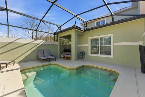 Private screened pool