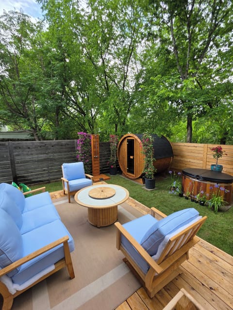 Rejuvenate and Detoxify the stresses of life in this tranquil Private Oasis.