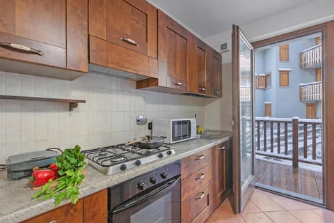 Kitchen and dining area