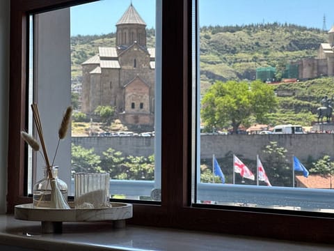 Superior Double Room, Balcony, City View | Interior