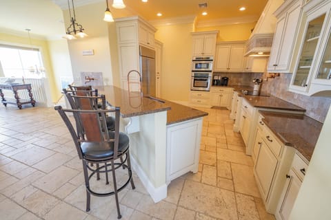 Spacious and Well-Equipped Kitchen