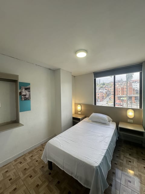 Standard Single Room | Free WiFi
