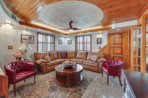 Monroeville Vacation Rental | 4BR | 2.5BA | 1,400 Sq Ft | Stairs Required
