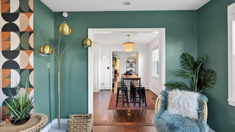 House (4 Bedrooms) | Interior