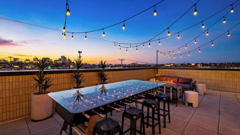Apartment (2 Bedrooms) | Front of property