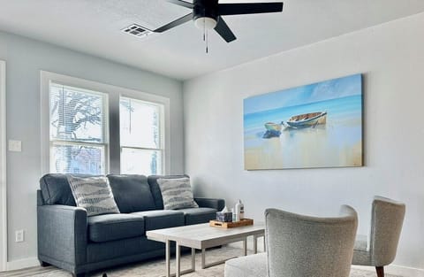 Relax in our budget-friendly studio, complete with a comfortable bed, serene ambiance, WiFi, and Smart TV. Book now for a restful retreat!