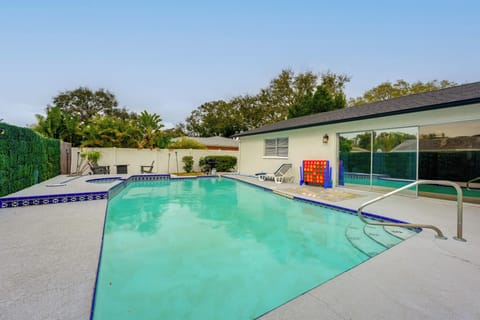 Largo Vacation Rental | 3BR | 2BA | 1,495 Sq Ft