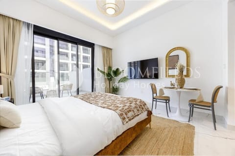 Apartment, Balcony, City View | Iron/ironing board, free WiFi