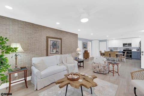 Newly remodeled Gulf Westwind 3-3