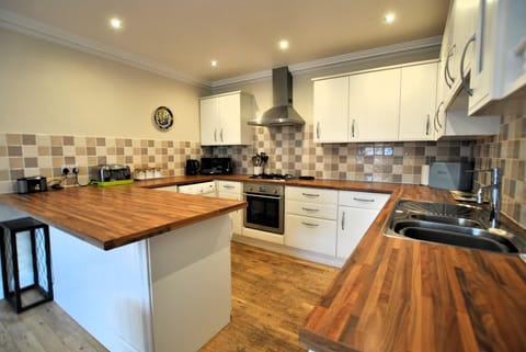 The kitchen is well-equipped