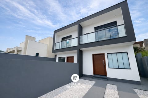 Premium House | Exterior