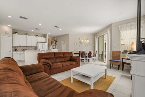 920 Marcello Blvd (1).jpg