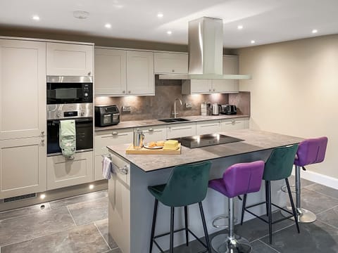 Open plan living space | Luthien Barn - Sandhutton Retreats, Sandhutton, near Thirsk