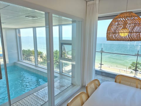 Suite, Sea View | Pool