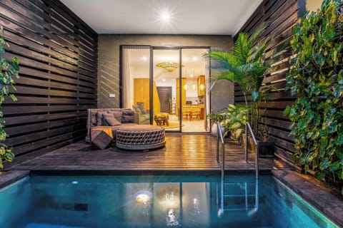 Front of property - evening/night