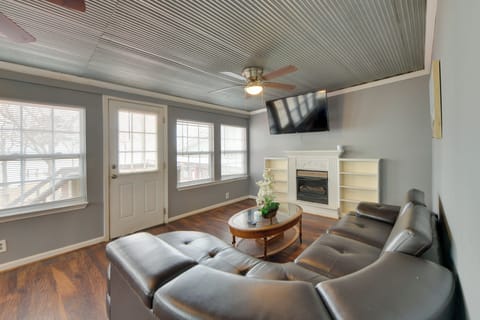 House (3 Bedrooms) | Front of property