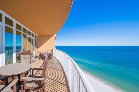 Condo, 3 Bedrooms | Outdoor dining